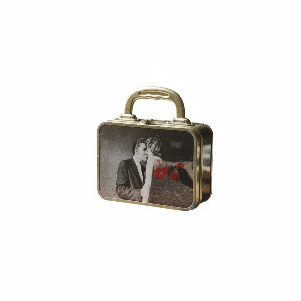 This black lunchbox or purse with pictures front and back of Elvis Presley - Picture 7 of 8